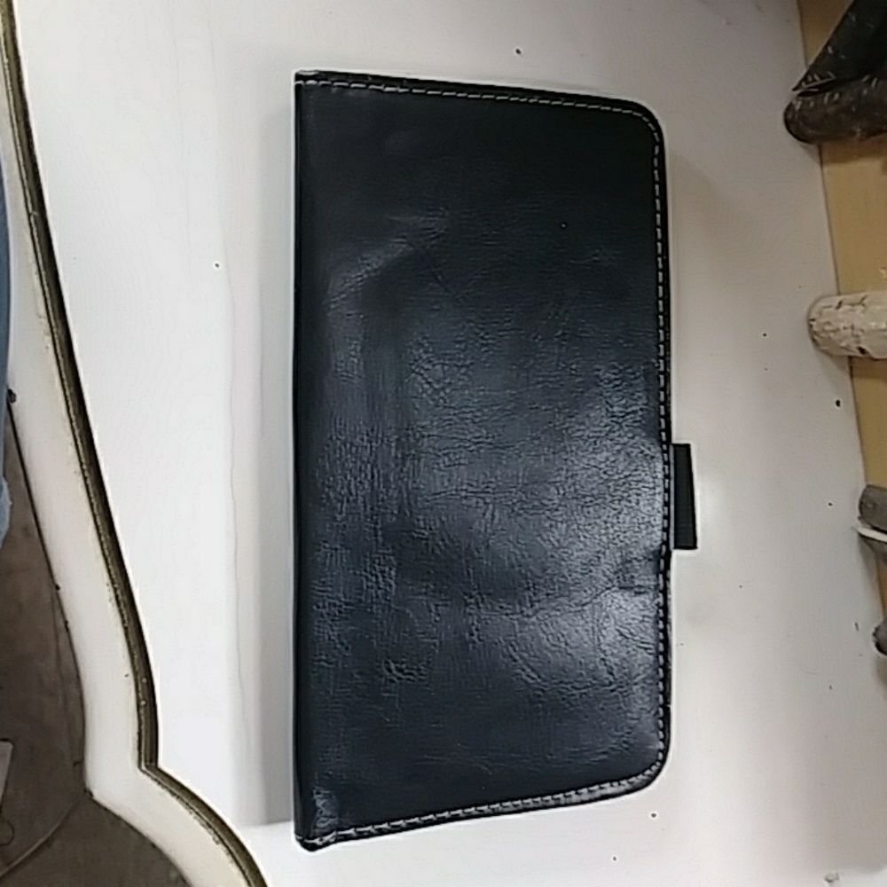 Black wallet